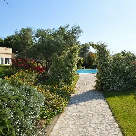 Villa Collebelvedere - Near Rome With Home Restaurant *